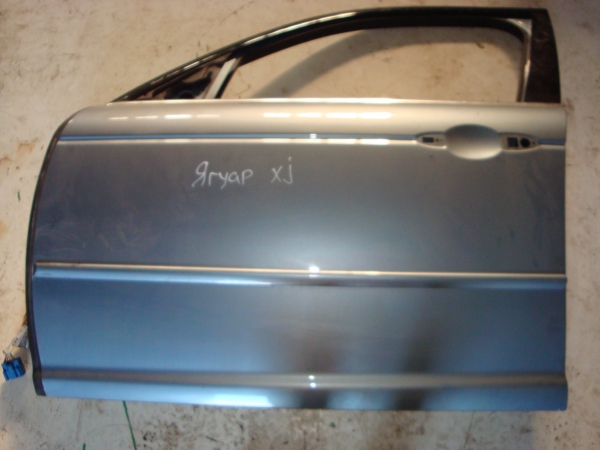 Дверь передняя левая C2C6267 Jaguar XJ6 X350 2003-2009
