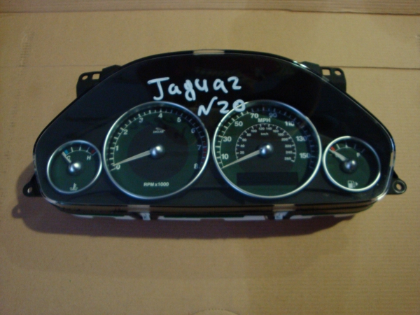 Панель приборов мили+км/ч 2.5 мкпп Jaguar X-TYPE