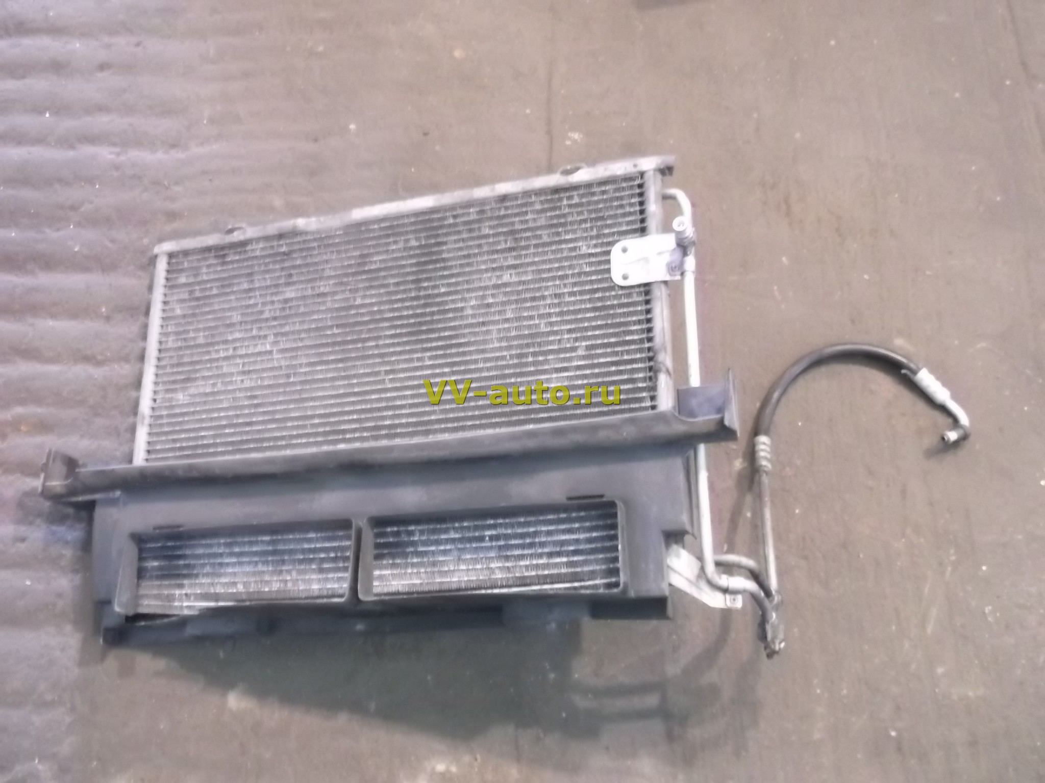 Радиатор кондиционера m111 2.0 w208
