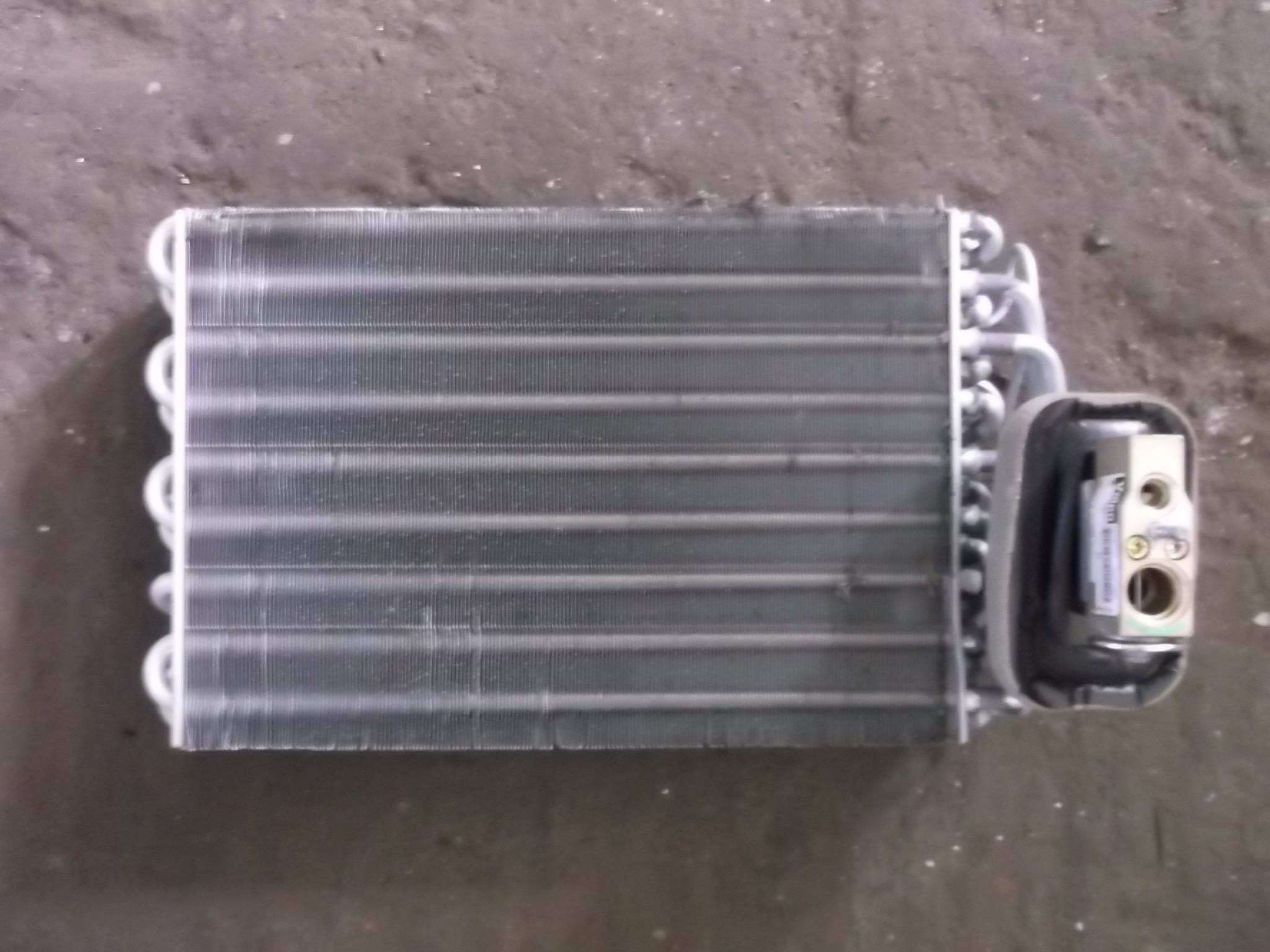 Радиатор кондиционера салонный w208 clk
