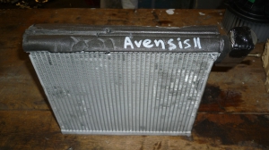Радиатор кондиционера (салонный) Avensis II