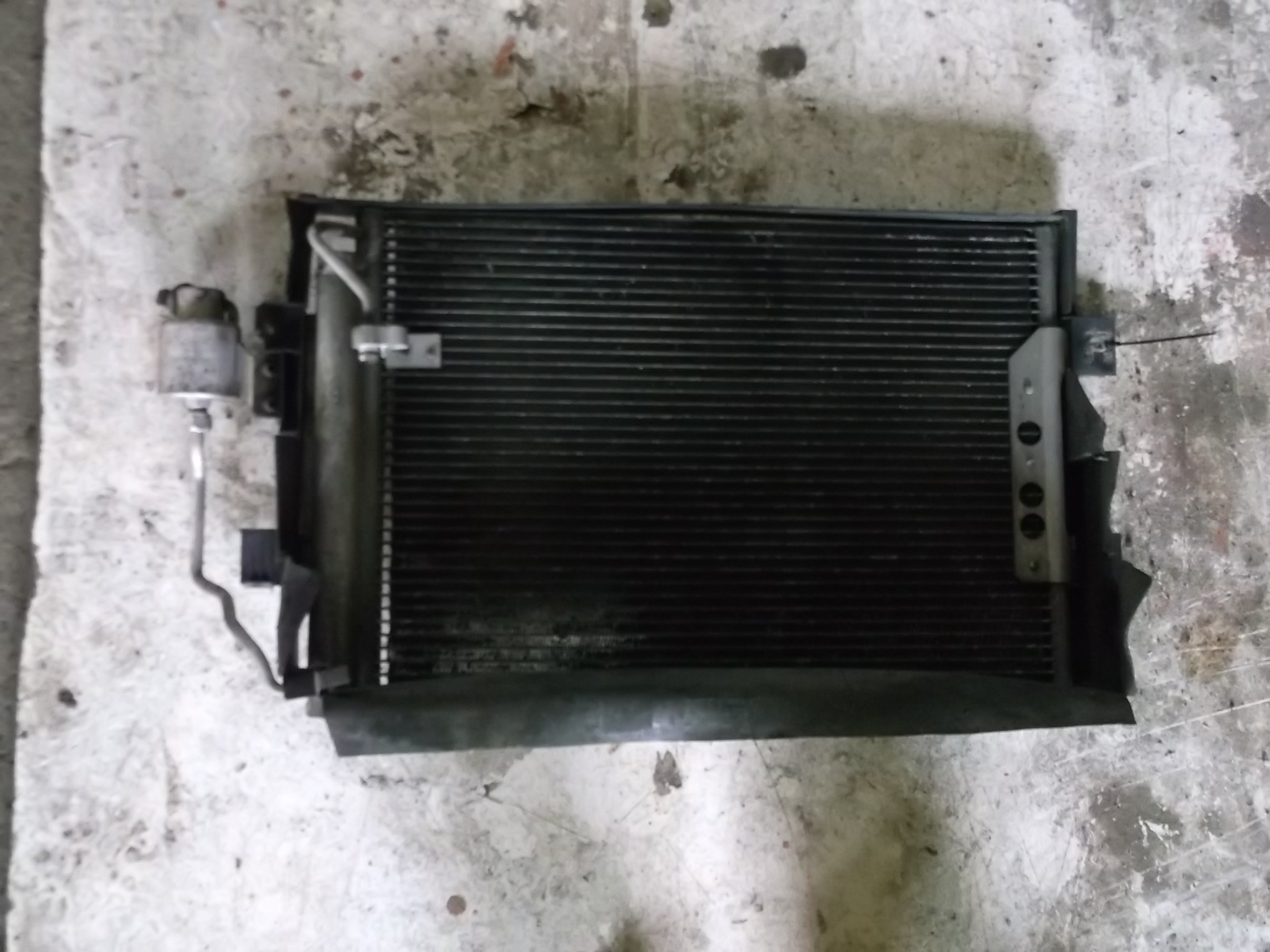 Радиатор кондиционера 1685000454 1.6 Mercedes-Benz w168 A class