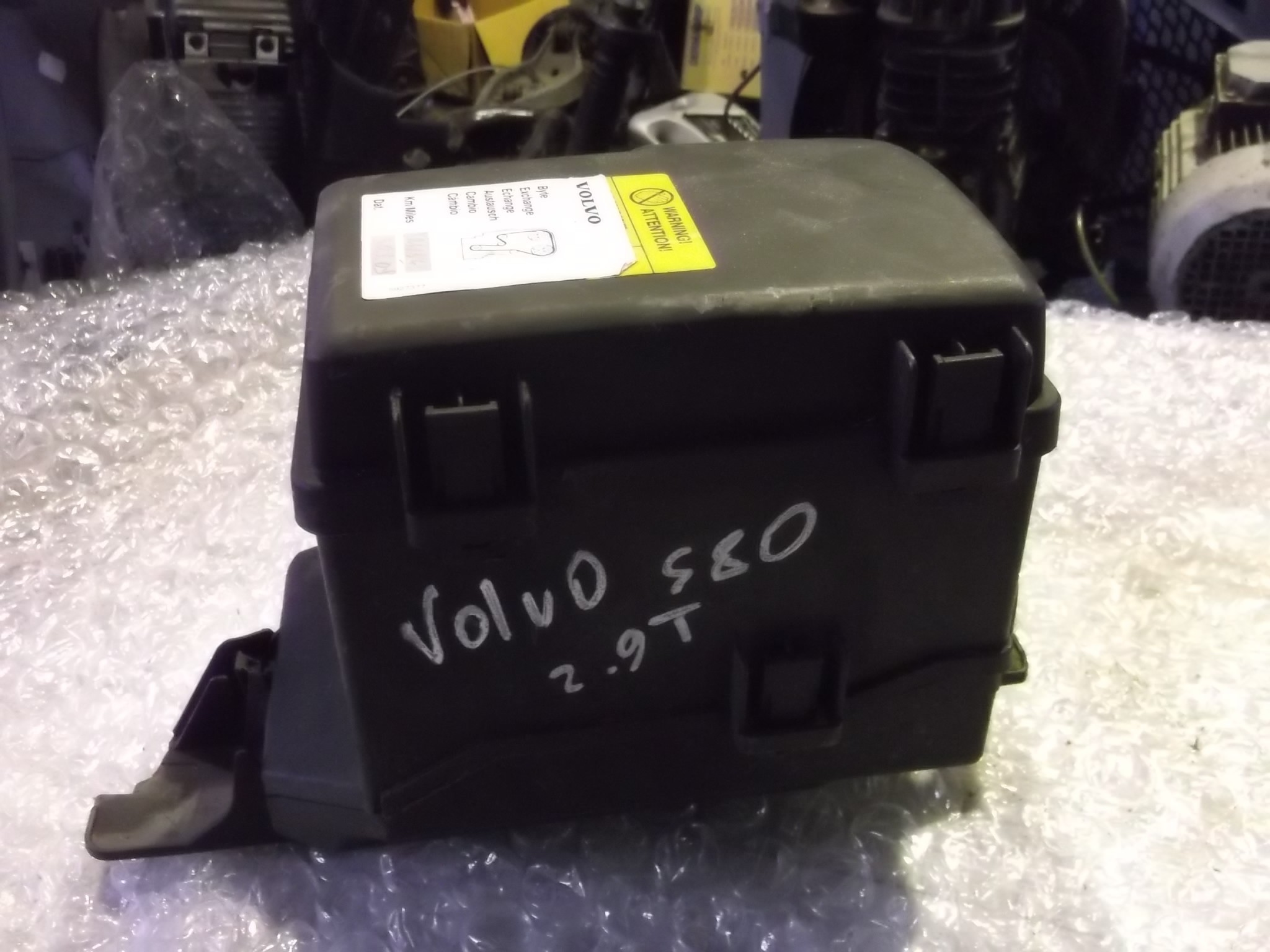 Монтажный блок под мозги Volvo s80 2.9T